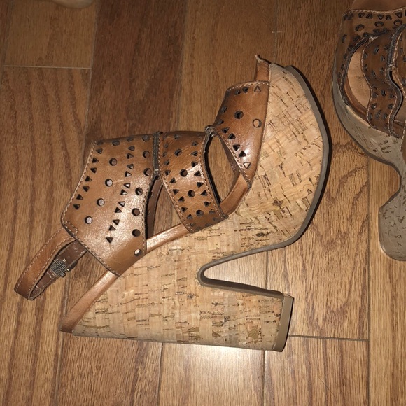 Aldo Summer Wedge - Picture 3 of 4